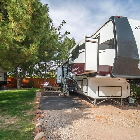 Outdoor Glamping Large 5Th Wheel Setup Ok4A Lejlighed Moab Eksteriør billede