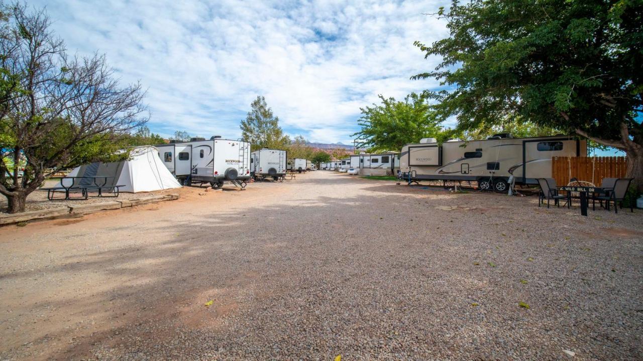Outdoor Glamping Large 5Th Wheel Setup Ok4A Lejlighed Moab Eksteriør billede